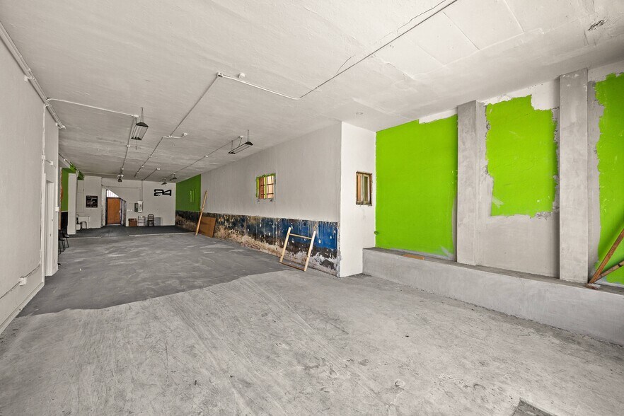 More Photos Of 1160-1164 N Western Ave, Los Angeles Storefront Retail Residential For Lease