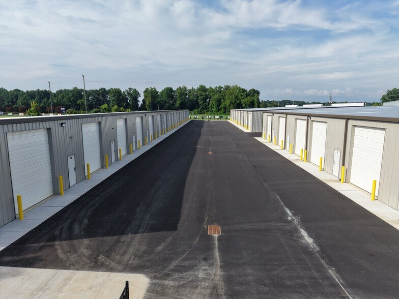 More Photos Of 4771 Reedy Branch Rd, Winterville Warehouse For Lease