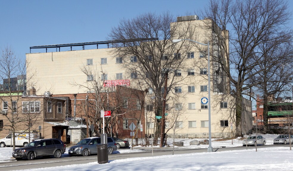 More Photos Of 4000 Albemarle St NW, Washington Office For Lease