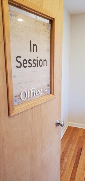 More Photos Of 132 W Lake St, Bloomingdale Coworking Space