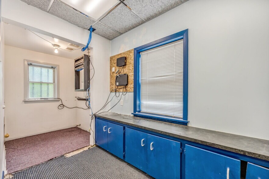 More Photos Of 203 Hershinger Rd, Coraopolis Office For Sale