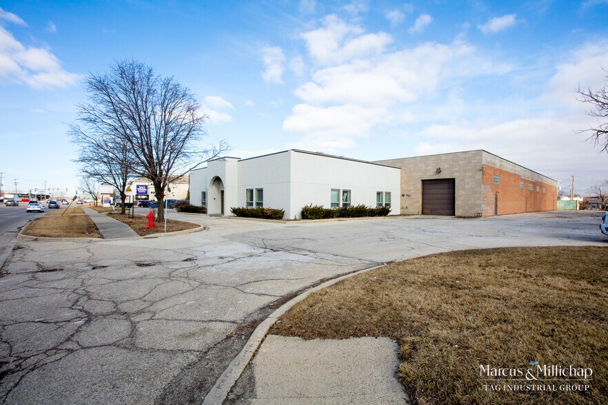 More Photos Of 2500 Touhy Ave, Elk Grove Village Industrial For Sale