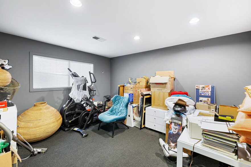 More Photos Of 3364 S Robertson Blvd, Los Angeles Warehouse For Sale