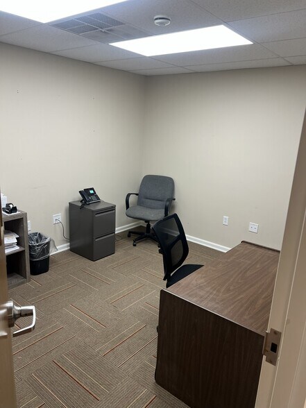 More Photos Of 441 Mt Torrey Rd, Lyndhurst Office For Lease