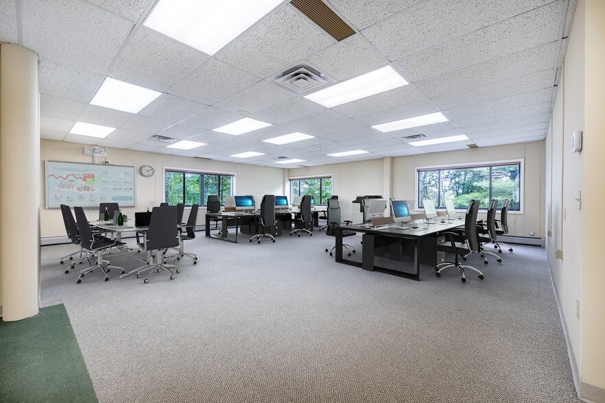 More Photos Of 9 Old Sugar Hollow Rd, Danbury Office For Sale