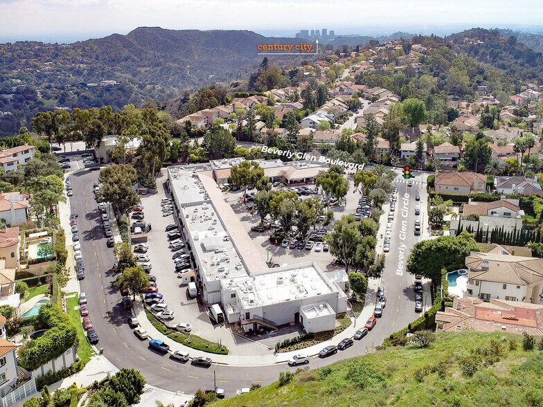 More Photos Of 2920-2964 N Beverly Glen Cir, Los Angeles Freestanding For Lease