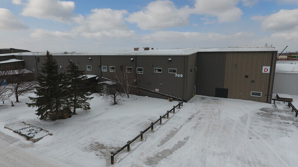 More Photos Of 770 Pandora Av E, Winnipeg Manufacturing For Lease