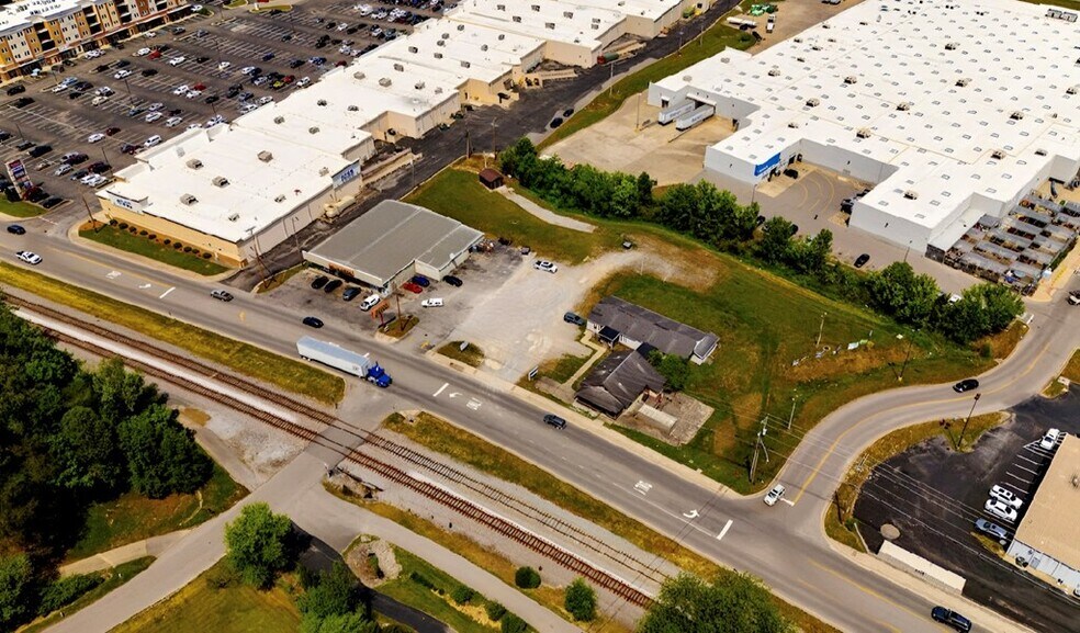 More Photos Of 347 Thompson Rd, Pikeville Office For Sale