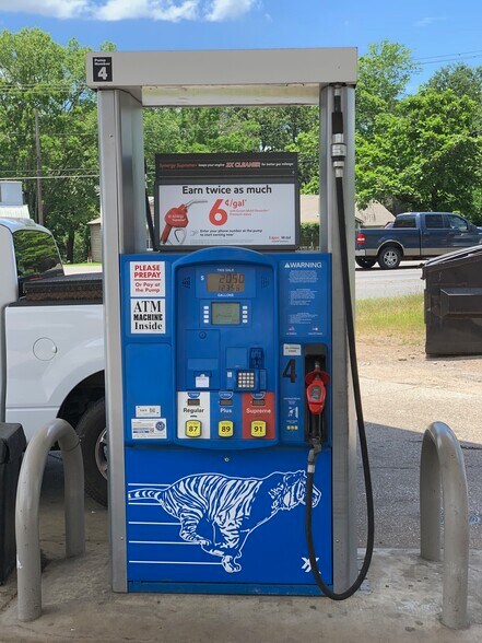 More Photos Of 12666 State Highway 31 W, Tyler Storefront For Sale