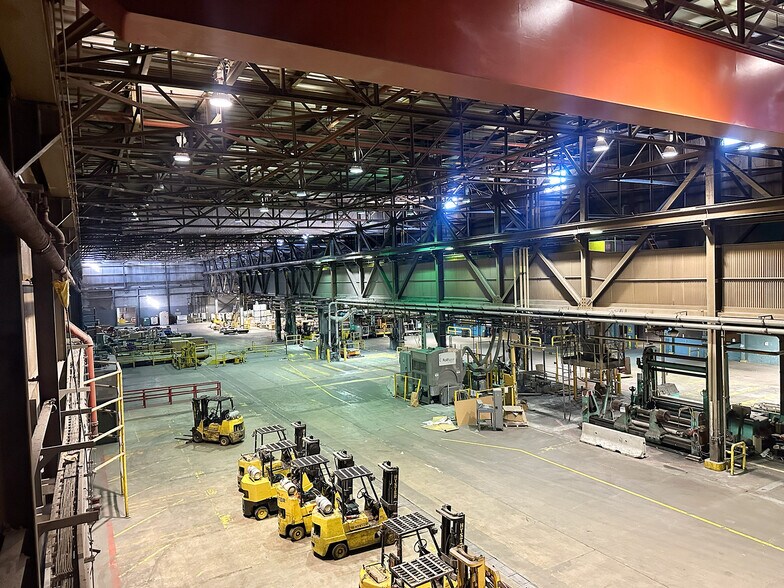 More Photos Of 300 Riley Rd, Jay Warehouse For Lease