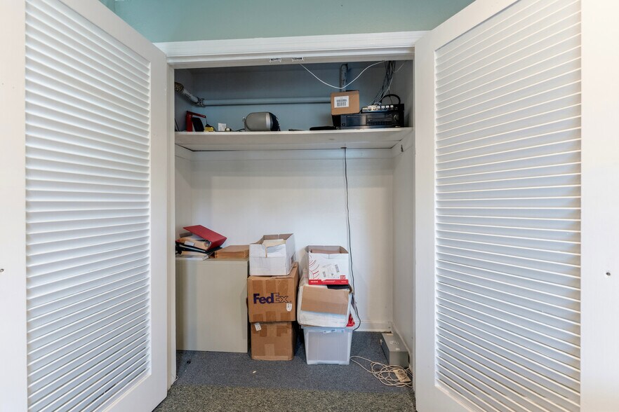 More Photos Of 130 Pinellas Way N, Saint Petersburg Office For Sale