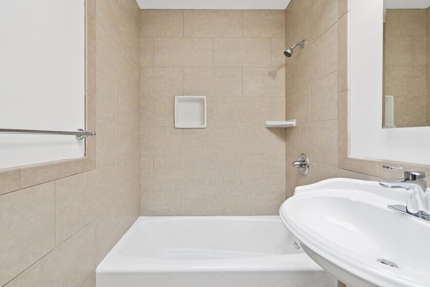 More Photos Of 237 Cumberland St, San Francisco Multifamily For Sale