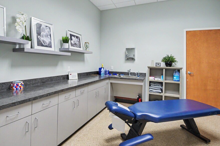 More Photos Of 1600 Horizon Dr, Chalfont Office For Sale