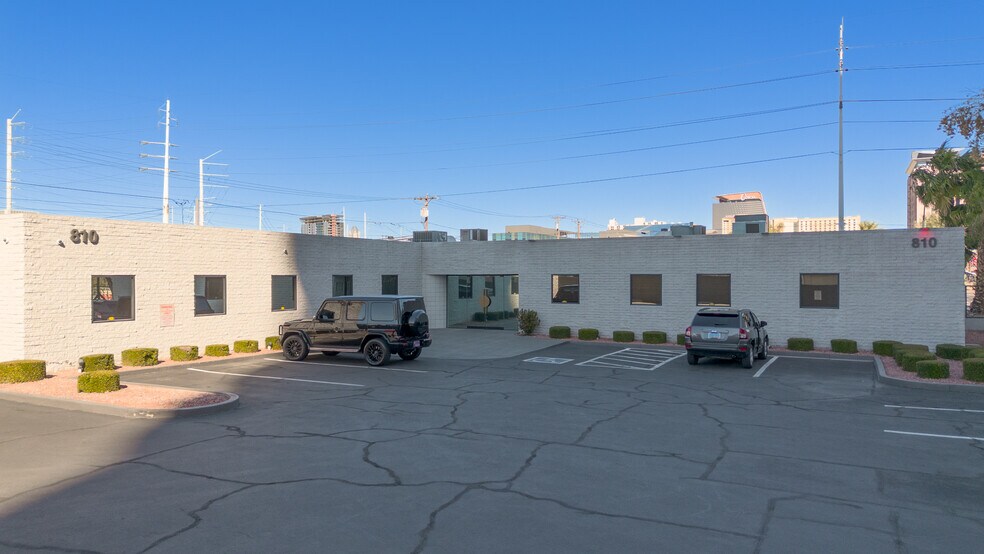 More Photos Of 810 S Casino Center Blvd, Las Vegas Office For Lease