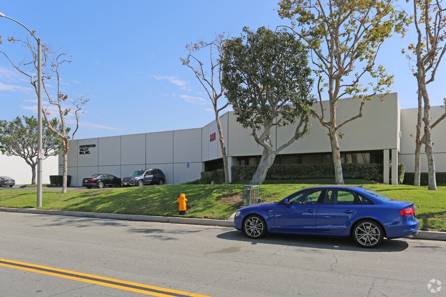 More Photos Of 16752-16782 Burke Ln, Huntington Beach Light Manufacturing For Lease