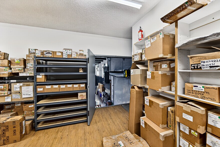 More Photos Of 936-940 NW 1st St, Fort Lauderdale Warehouse For Sale