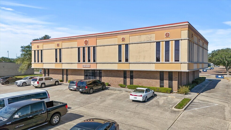 More Photos Of 2000 25th Ave N, Texas City Office For Lease
