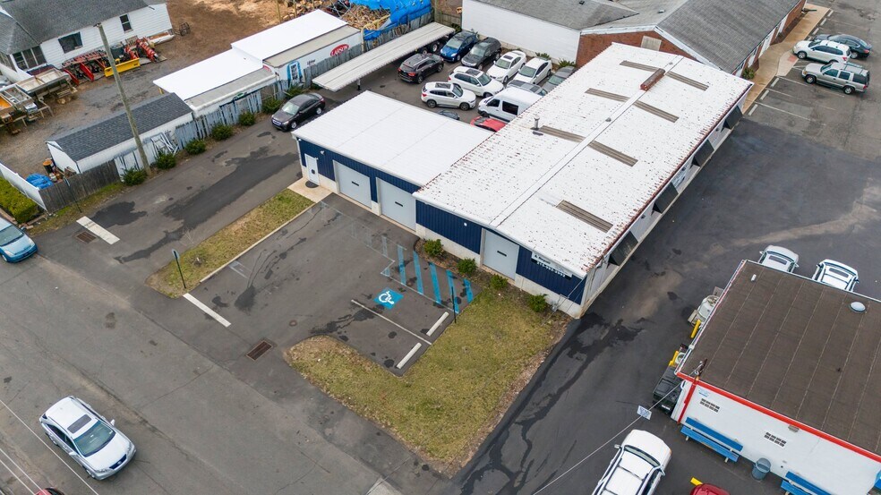 More Photos Of 1413-1415 Elkins Ave, Levittown Freestanding For Lease