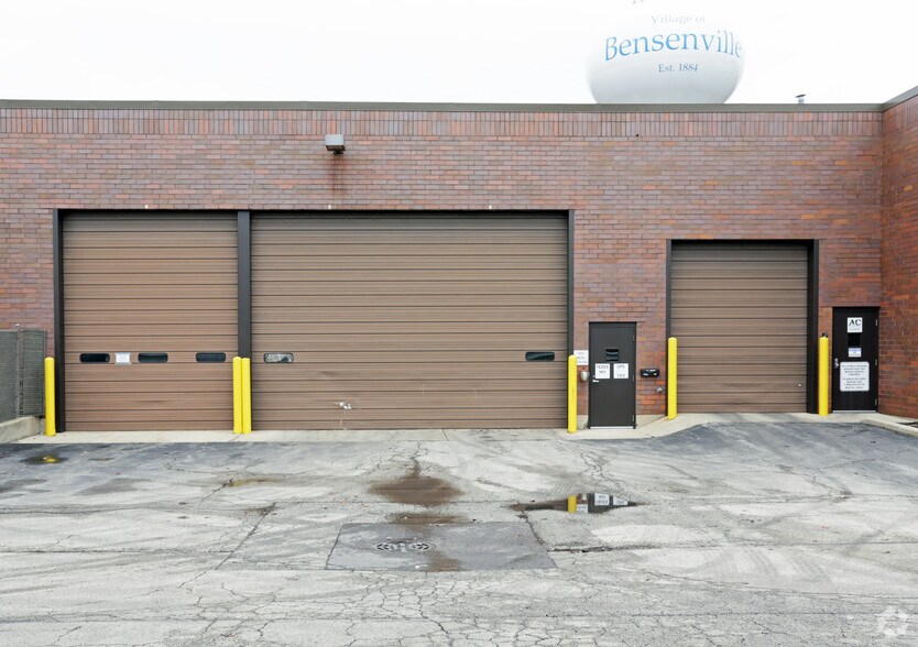More Photos Of 1001 Entry Dr, Bensenville Warehouse For Lease