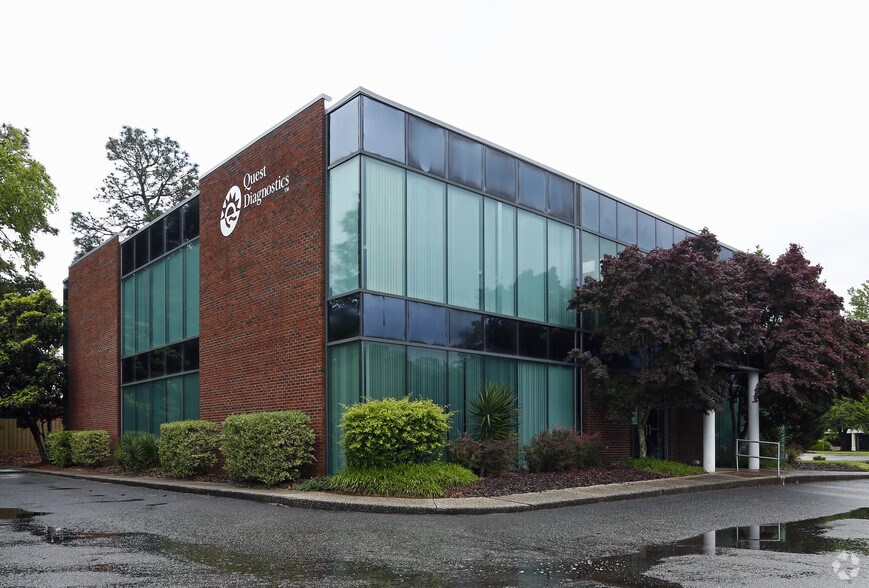 More Photos Of 1960 S 17th St, Wilmington Medical For Lease