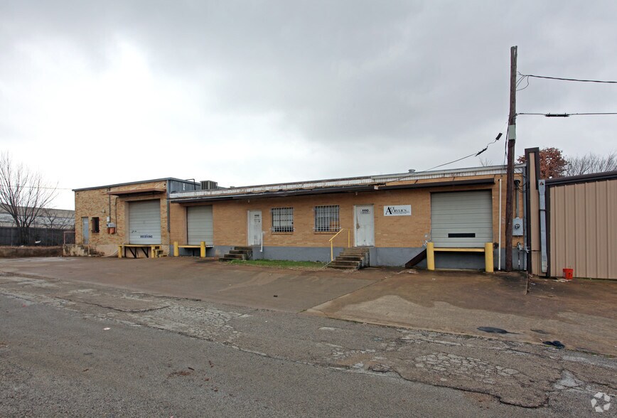 Primary Photo Of 1110-1114 Maryland Dr, Irving Warehouse For Lease