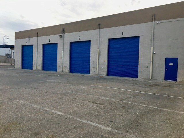 More Photos Of 4045 W Quail Ave, Las Vegas Warehouse For Lease