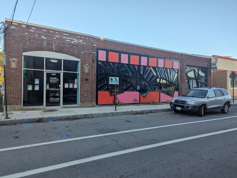 More Photos Of 27 Revere St, Portland Warehouse For Lease