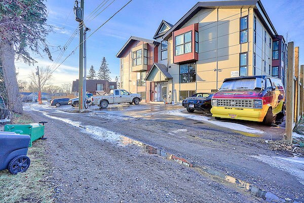 More Photos Of 303 Waddy Lane, Strathmore Multifamily For Sale