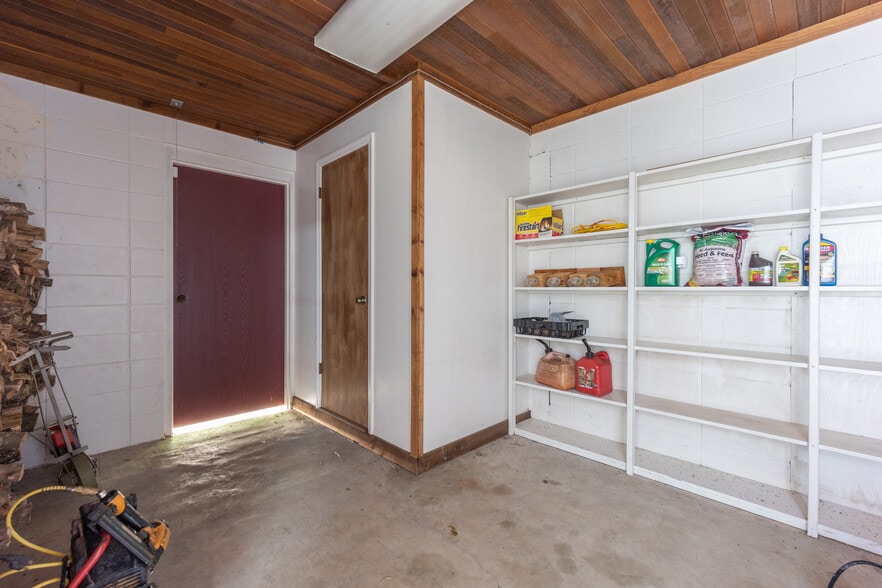 More Photos Of 1606 3rd Ave SE, Steinhatchee Lodge Meeting Hall For Sale