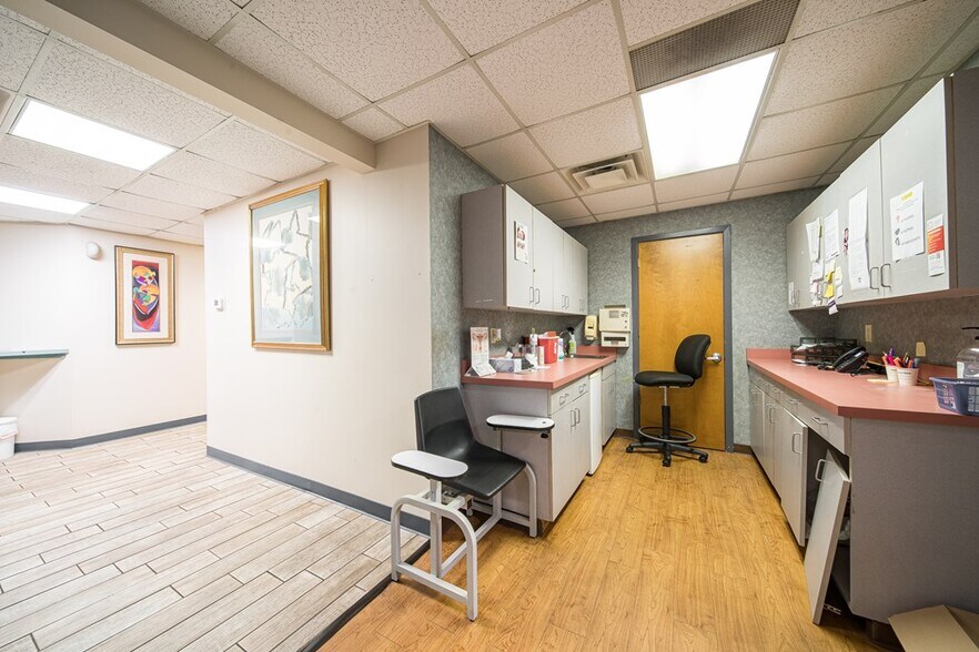 More Photos Of 1610 Opelika Rd, Phenix City Medical For Sale