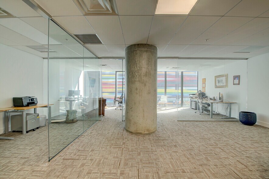More Photos Of 25 SW 9th St, Miami Office Residential For Lease