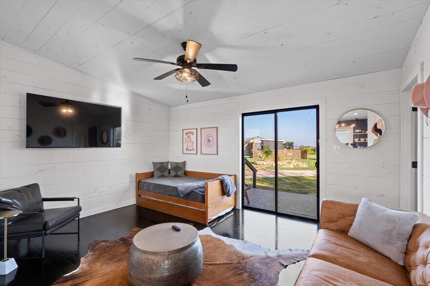 More Photos Of Elroy Rd, Del Valle Land For Sale