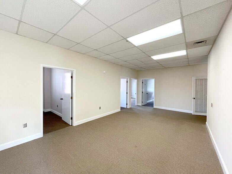 More Photos Of 2320 Highland Ave S, Birmingham Loft Creative Space For Lease