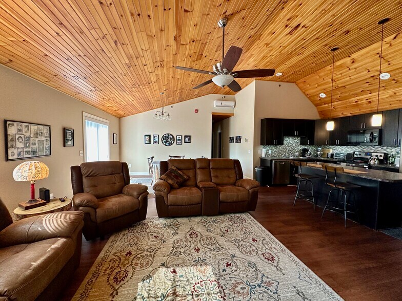 More Photos Of 1 Public Sq, Holley Apartments For Sale