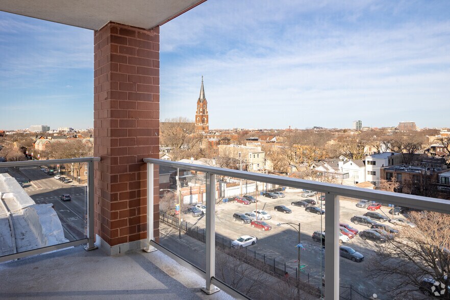 More Photos Of 1552 N North Park Ave, Chicago Apartments For Lease