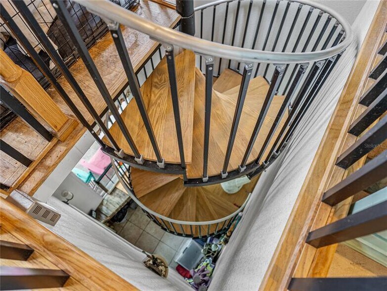 More Photos Of 135 S Central Ave, Bartow Storefront Retail Residential For Sale