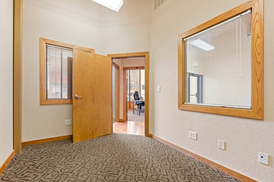 More Photos Of 136 W Main St, Trinidad Office For Sale
