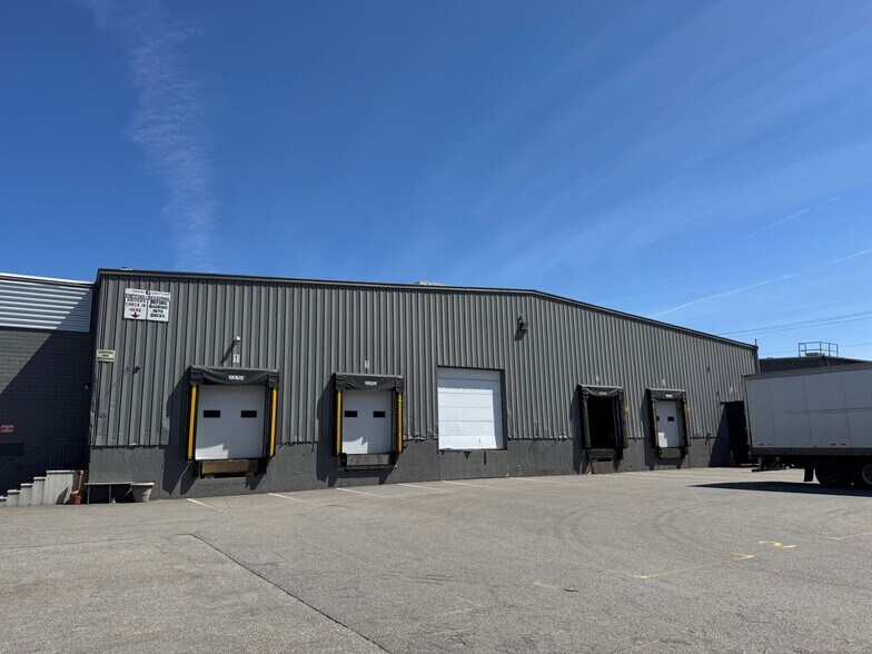 More Photos Of 19-27 Terrill Park Dr, Concord Warehouse For Lease