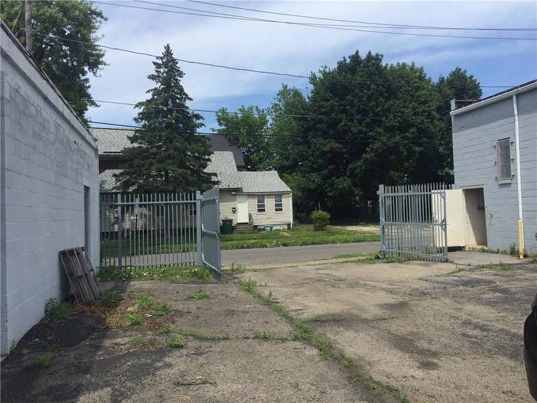 More Photos Of 580 Child St, Rochester Warehouse For Sale