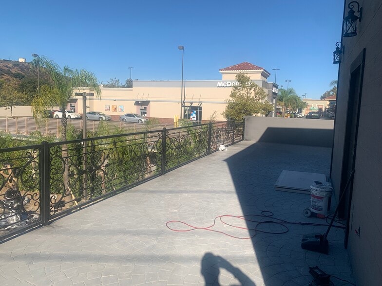 More Photos Of 6500 Foothill Blvd, Tujunga Restaurant For Sale