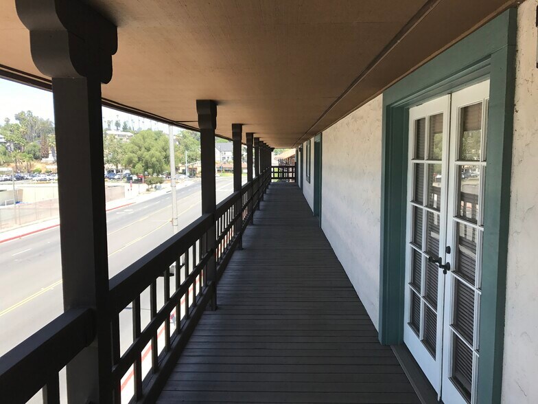 More Photos Of 138-140 Civic Center Dr, Vista Medical For Sale