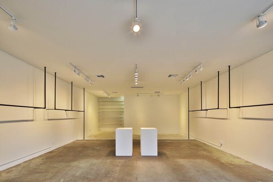 More Photos Of 638-644 N Robertson Blvd, West Hollywood General Retail For Lease