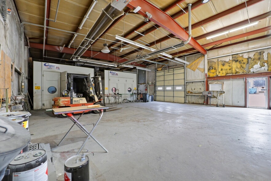 More Photos Of 405 W Fillmore St, Colorado Springs Auto Dealership For Sale