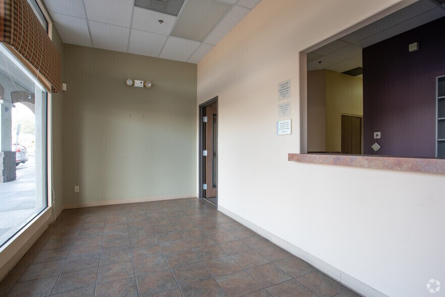 More Photos Of 8300-8360 N Thornydale Rd, Tucson Unknown For Lease