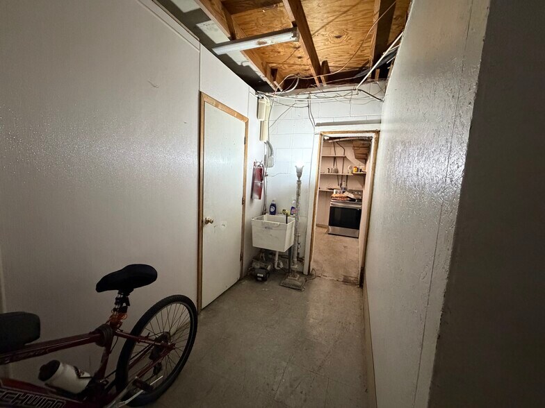 More Photos Of 1095 US Highway 17 S, Bartow Auto Repair For Sale