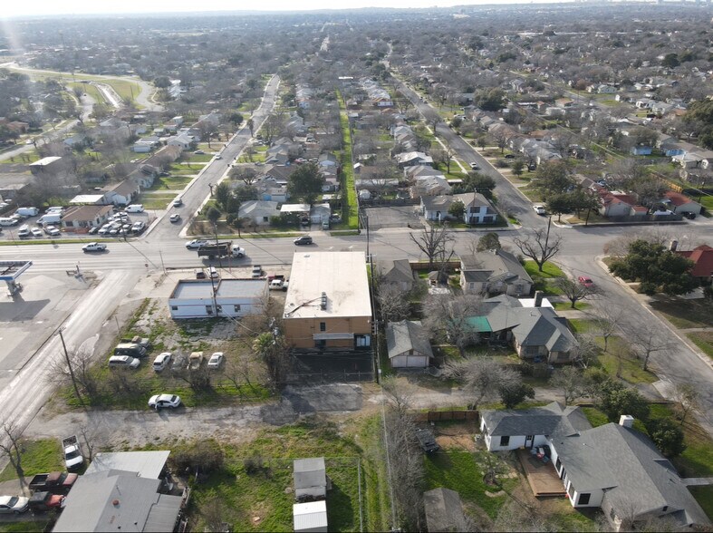 More Photos Of 4810 San Pedro Ave, San Antonio Office For Sale