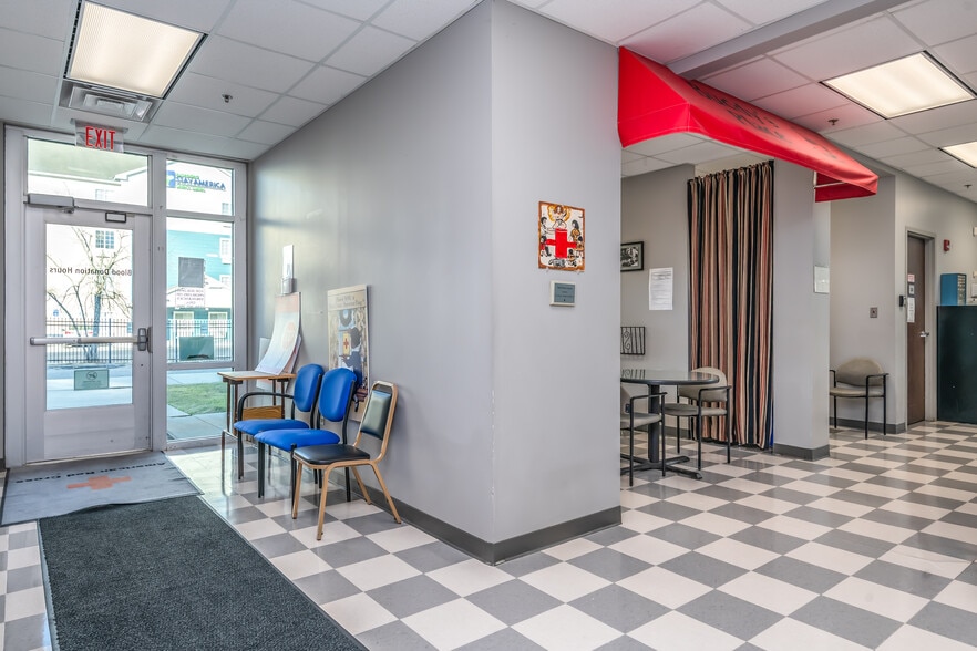 More Photos Of 5015 Woods Crossing Rd, Montgomery Office For Sale