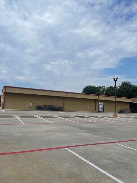 More Photos Of 1717 S Mason Rd, Katy Freestanding For Lease