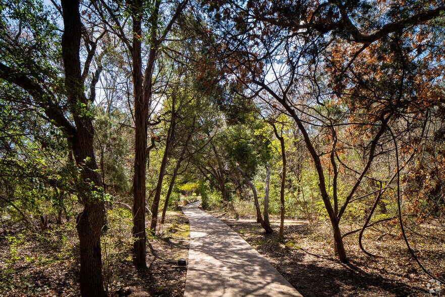 More Photos Of 2600 Via Fortuna, Austin Unknown For Lease