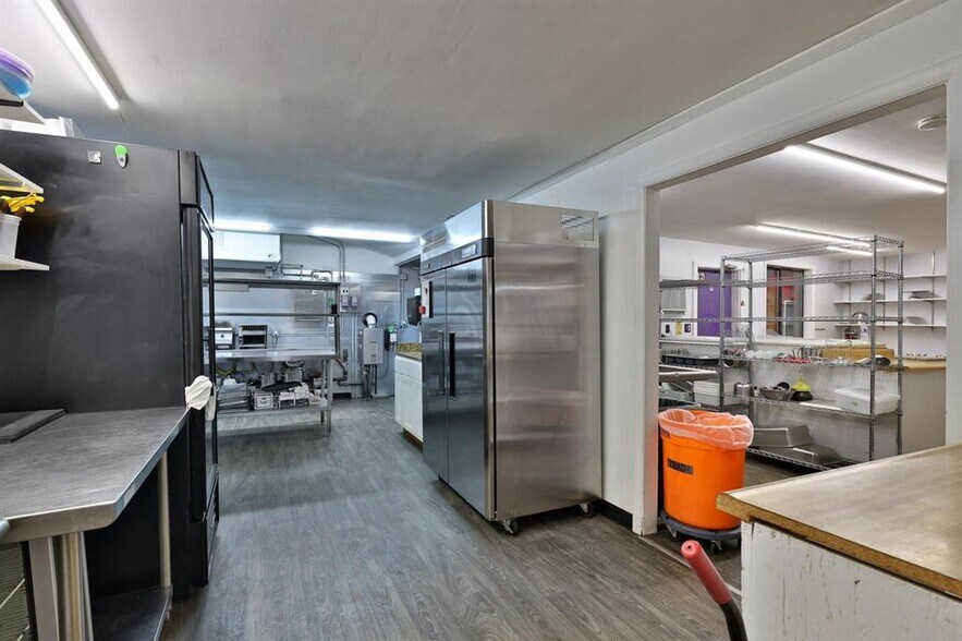 More Photos Of 5501 Route 4, Killington Restaurant For Sale